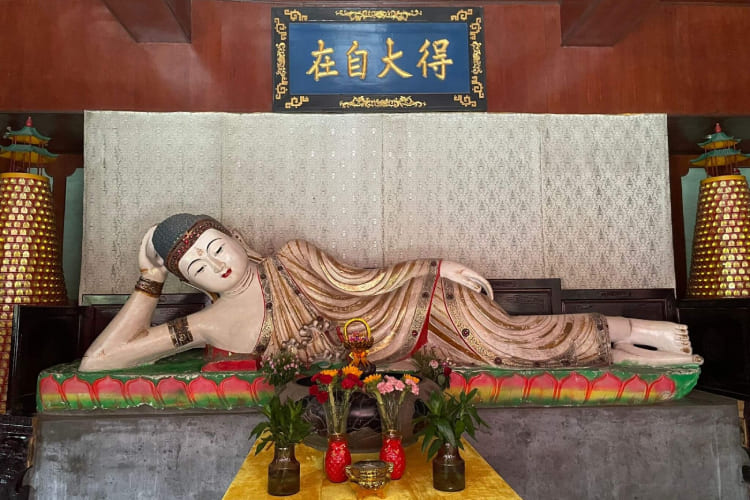 BuddhaLiegend (1)